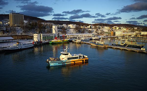 Hydrocat 55 in the city harbor of Sassnitz