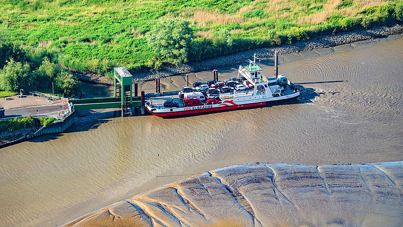 The vessel "Glückstadt" at the pier.