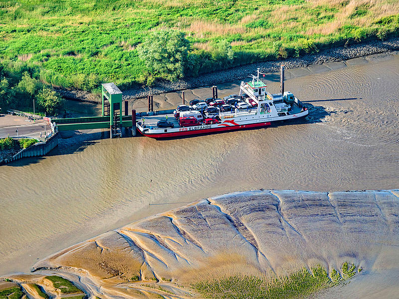 The vessel "Glückstadt" at the pier.
