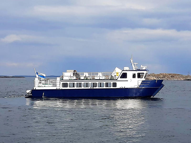 The vessel "Isosaari II" on the water.