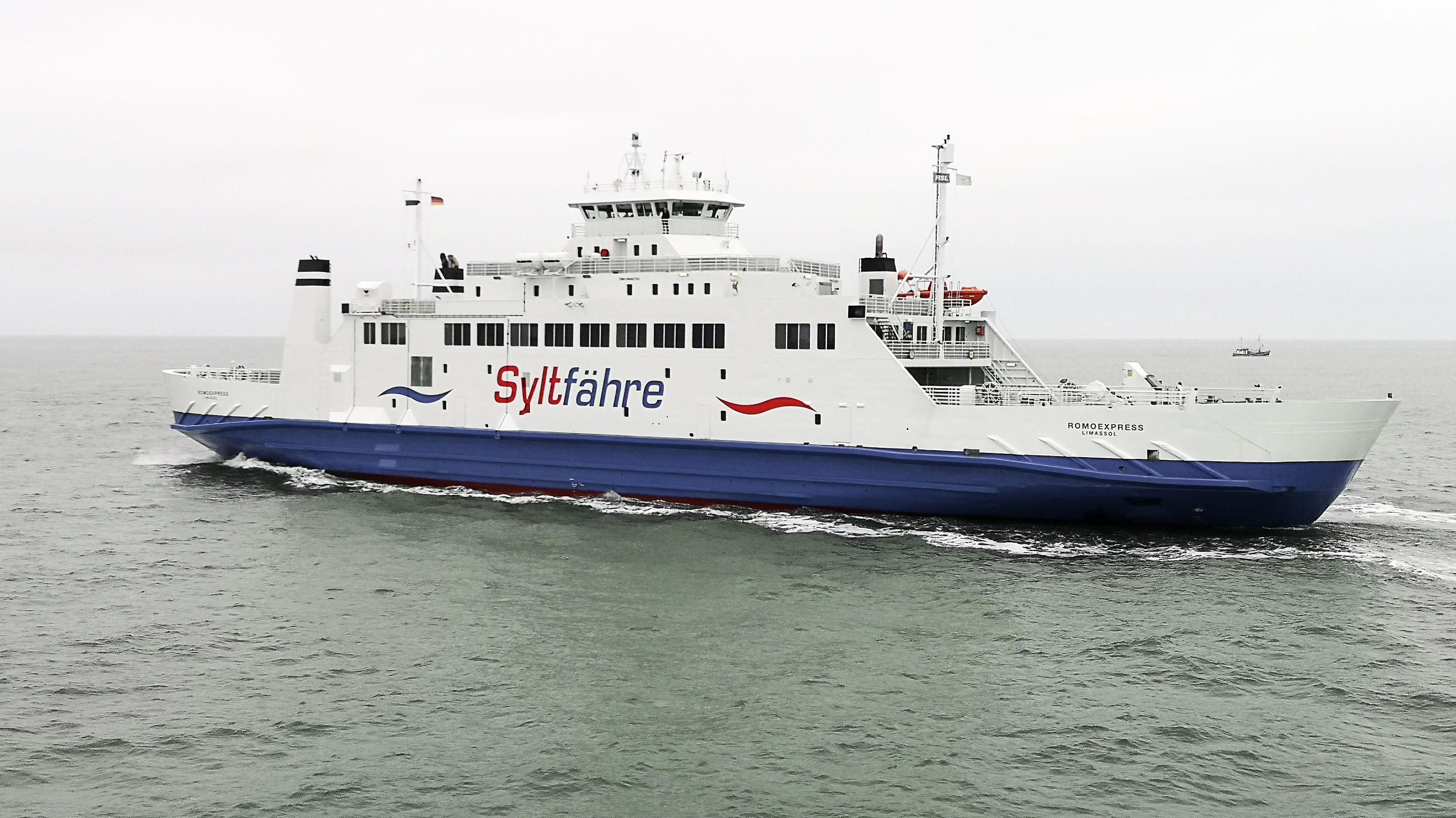 Motorschiff RömöExpress von der Seite.