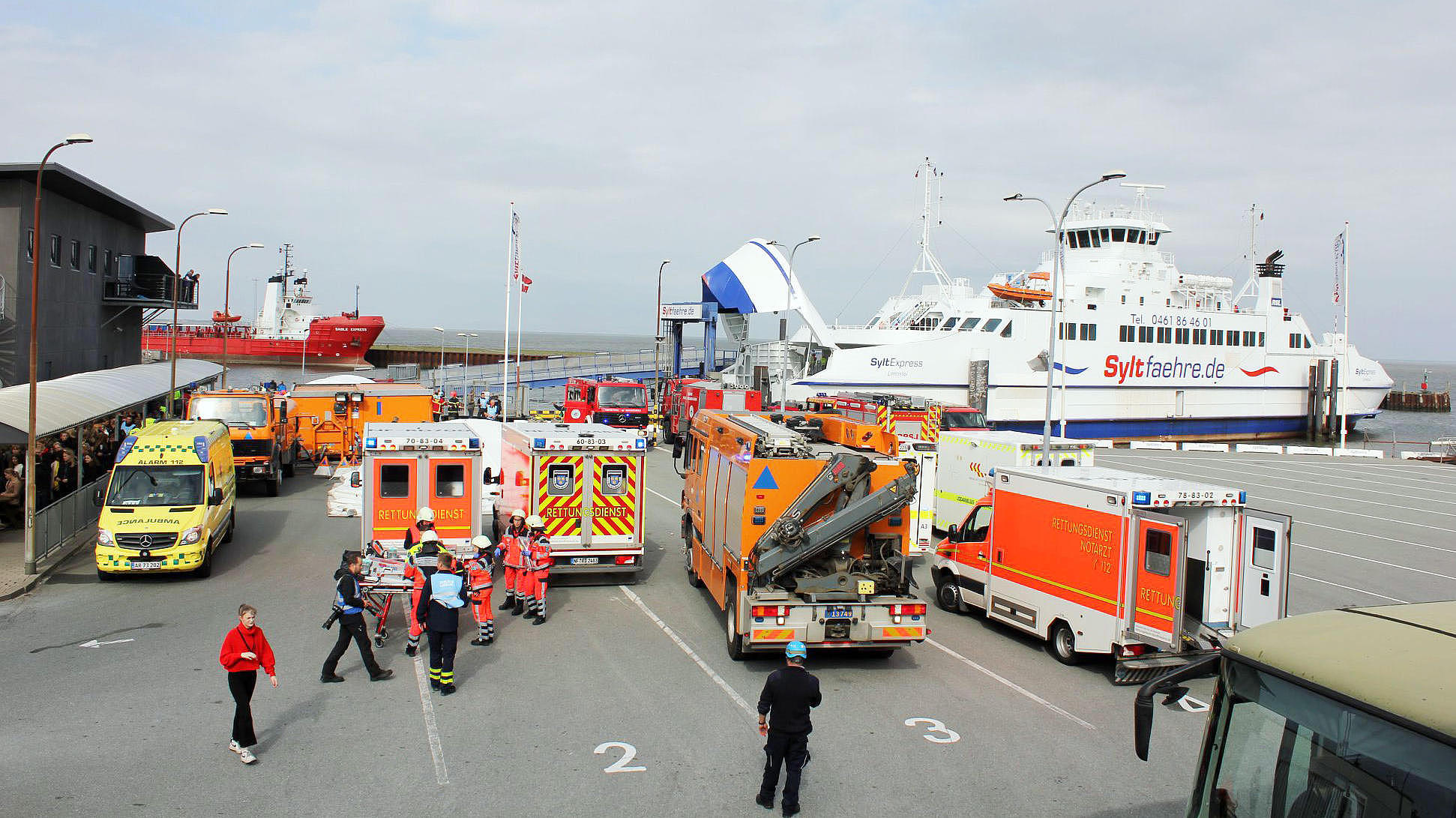 Safety exercise conducted by the Syltferry and rescue forces.