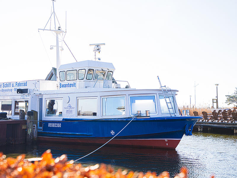 Schifffahrten ab Hafen Zingst mit dem Fahrgastschiff "Swantevit"